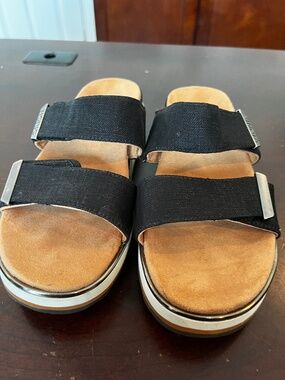 Vionic Brandie Platform Black Ladies Size 8